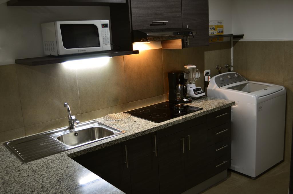 Itsahome Apartments - Torre Seis Quito Chambre photo