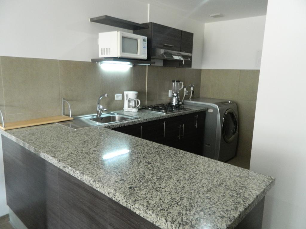 Itsahome Apartments - Torre Seis Quito Chambre photo